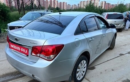 Chevrolet Cruze II, 2011 год, 390 000 рублей, 3 фотография