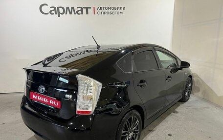 Toyota Prius, 2010 год, 950 000 рублей, 8 фотография