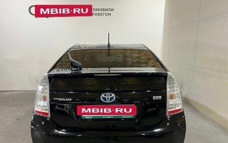 Toyota Prius, 2010 год, 950 000 рублей, 7 фотография
