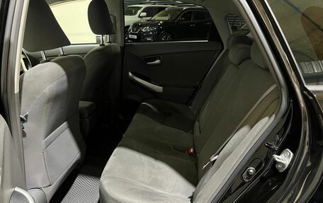 Toyota Prius, 2010 год, 950 000 рублей, 18 фотография