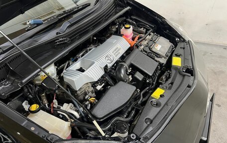 Toyota Prius, 2010 год, 950 000 рублей, 34 фотография