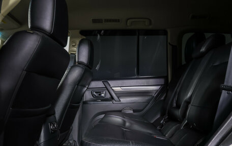 Mitsubishi Pajero IV, 2013 год, 1 990 000 рублей, 13 фотография