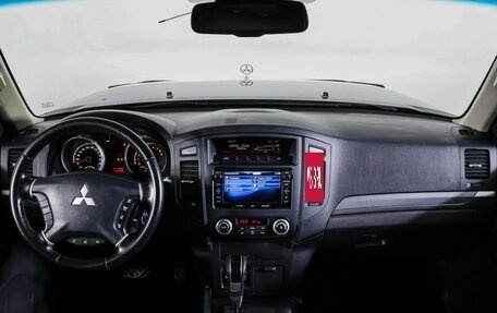 Mitsubishi Pajero IV, 2013 год, 1 990 000 рублей, 18 фотография