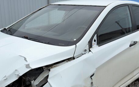 Hyundai Solaris II рестайлинг, 2013 год, 200 000 рублей, 3 фотография