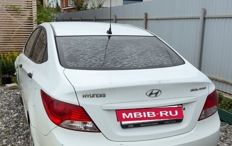 Hyundai Solaris II рестайлинг, 2013 год, 200 000 рублей, 4 фотография