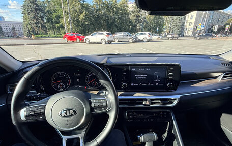 KIA K5, 2021 год, 2 900 000 рублей, 18 фотография