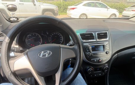 Hyundai Solaris II рестайлинг, 2016 год, 900 000 рублей, 9 фотография