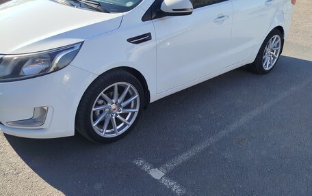 KIA Rio III рестайлинг, 2013 год, 795 000 рублей, 10 фотография