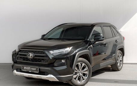Toyota RAV4, 2024 год, 3 920 000 рублей, 1 фотография