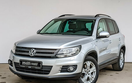 Volkswagen Tiguan I, 2016 год, 1 800 000 рублей, 1 фотография