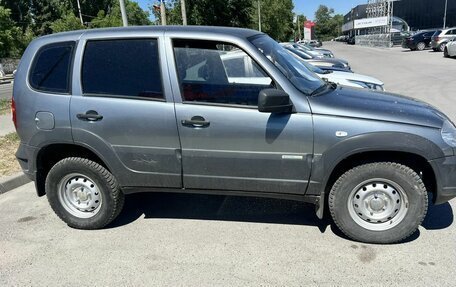 Chevrolet Niva I рестайлинг, 2013 год, 515 000 рублей, 4 фотография