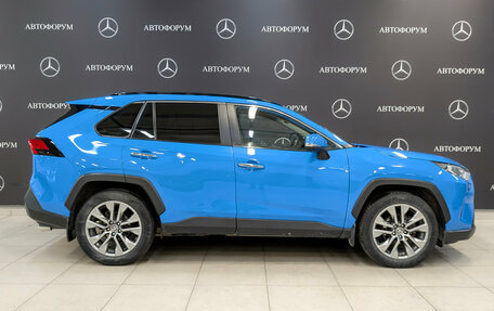 Toyota RAV4, 2020 год, 2 995 000 рублей, 4 фотография