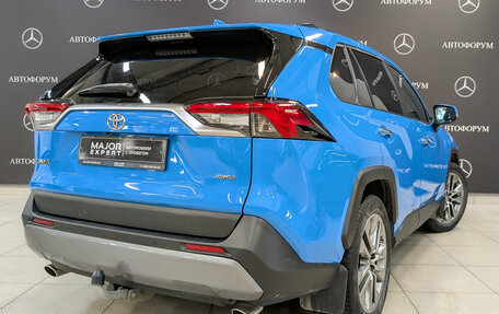 Toyota RAV4, 2020 год, 2 995 000 рублей, 5 фотография