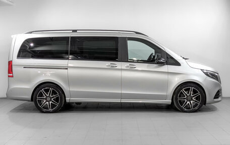 Mercedes-Benz V-Класс, 2022 год, 6 620 000 рублей, 4 фотография