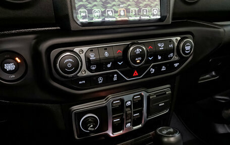 Jeep Wrangler, 2021 год, 4 435 000 рублей, 28 фотография
