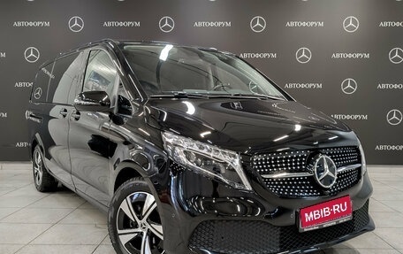 Mercedes-Benz V-Класс, 2022 год, 5 450 000 рублей, 3 фотография