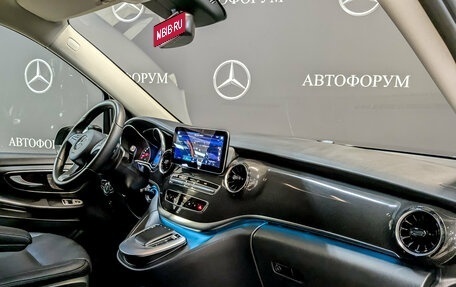Mercedes-Benz V-Класс, 2022 год, 5 450 000 рублей, 10 фотография