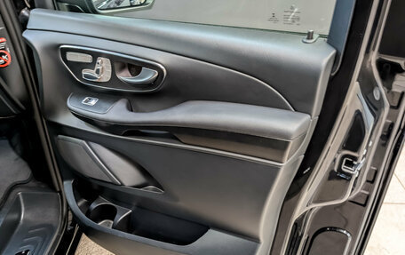 Mercedes-Benz V-Класс, 2022 год, 5 450 000 рублей, 22 фотография