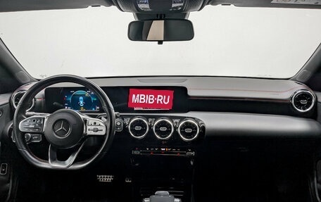 Mercedes-Benz CLA, 2021 год, 3 290 000 рублей, 14 фотография