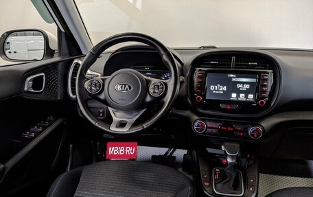 KIA Soul III, 2021 год, 2 000 000 рублей, 30 фотография