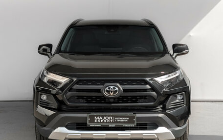 Toyota RAV4, 2024 год, 3 920 000 рублей, 2 фотография
