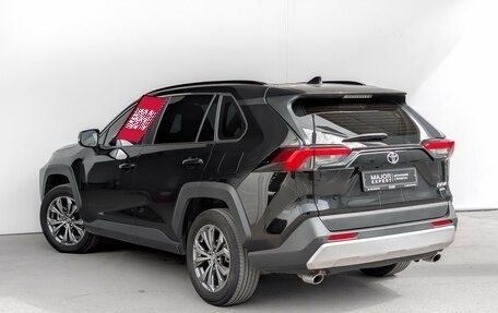 Toyota RAV4, 2024 год, 3 920 000 рублей, 7 фотография