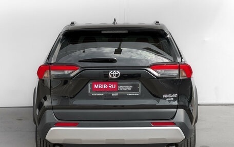 Toyota RAV4, 2024 год, 3 920 000 рублей, 6 фотография