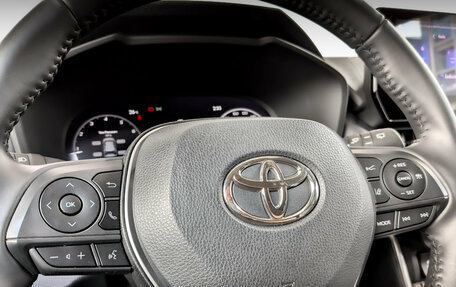 Toyota RAV4, 2024 год, 3 920 000 рублей, 26 фотография