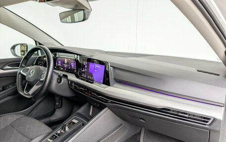 Volkswagen Golf VIII, 2020 год, 2 085 000 рублей, 11 фотография
