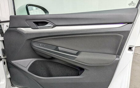 Volkswagen Golf VIII, 2020 год, 2 085 000 рублей, 24 фотография