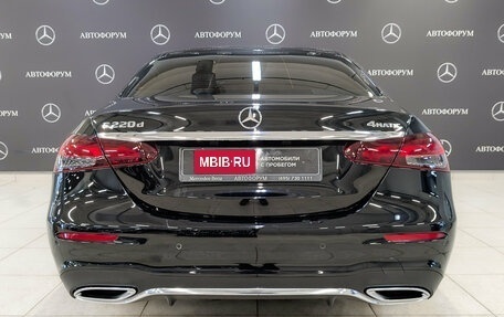 Mercedes-Benz E-Класс, 2022 год, 4 950 000 рублей, 6 фотография