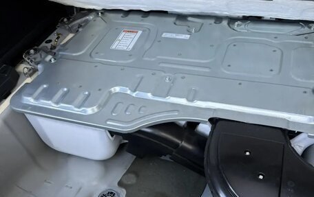 Honda Vezel, 2014 год, 1 255 000 рублей, 14 фотография