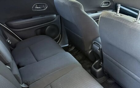 Honda Vezel, 2014 год, 1 255 000 рублей, 15 фотография