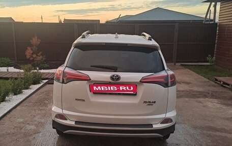Toyota RAV4, 2017 год, 2 500 000 рублей, 5 фотография