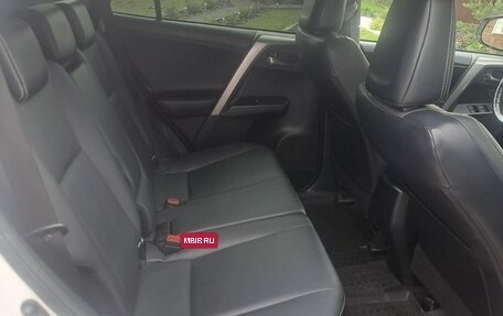 Toyota RAV4, 2017 год, 2 500 000 рублей, 13 фотография