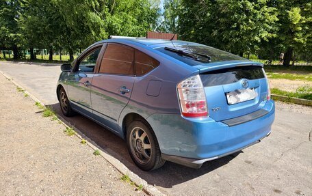 Toyota Prius, 2008 год, 650 000 рублей, 4 фотография