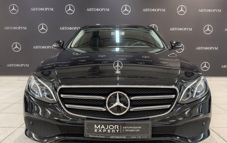 Mercedes-Benz E-Класс, 2019 год, 2 850 000 рублей, 2 фотография