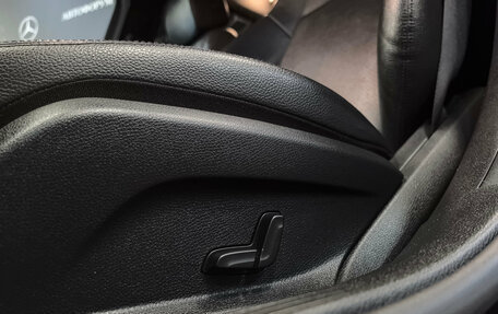 Mercedes-Benz E-Класс, 2019 год, 2 850 000 рублей, 28 фотография