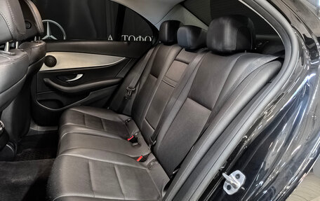 Mercedes-Benz E-Класс, 2019 год, 2 850 000 рублей, 18 фотография