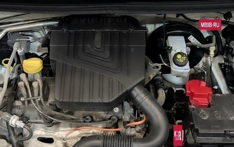 Renault Logan II, 2022 год, 950 000 рублей, 9 фотография