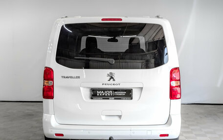 Peugeot Traveller I, 2021 год, 2 970 000 рублей, 6 фотография
