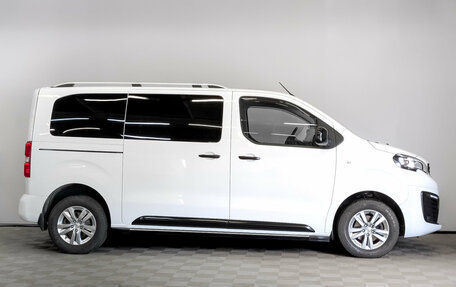 Peugeot Traveller I, 2021 год, 2 970 000 рублей, 4 фотография