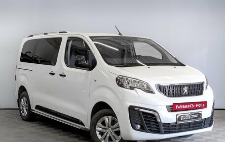 Peugeot Traveller I, 2021 год, 2 970 000 рублей, 3 фотография