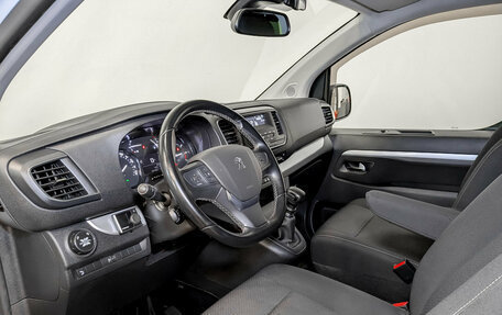 Peugeot Traveller I, 2021 год, 2 970 000 рублей, 16 фотография