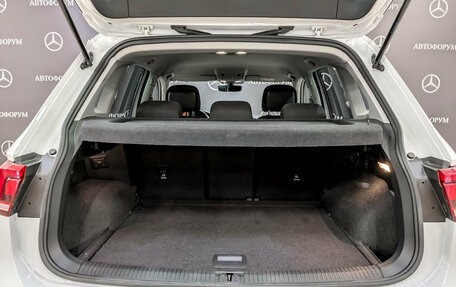Volkswagen Tiguan II, 2018 год, 2 615 000 рублей, 10 фотография
