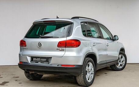 Volkswagen Tiguan I, 2016 год, 1 800 000 рублей, 5 фотография