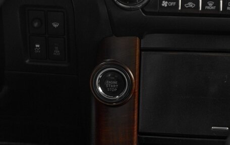 Toyota Land Cruiser Prado 150 рестайлинг 2, 2017 год, 3 499 000 рублей, 13 фотография