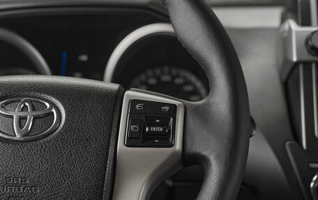 Toyota Land Cruiser Prado 150 рестайлинг 2, 2017 год, 3 499 000 рублей, 12 фотография