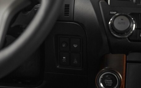 Toyota Land Cruiser Prado 150 рестайлинг 2, 2017 год, 3 499 000 рублей, 14 фотография