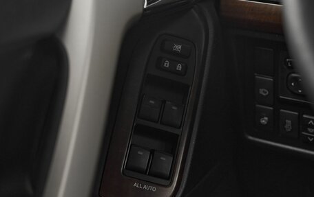 Toyota Land Cruiser Prado 150 рестайлинг 2, 2017 год, 3 499 000 рублей, 15 фотография